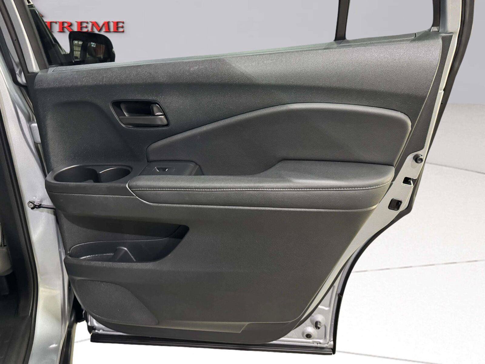 Used 2023 Honda Passport EX-L image 30