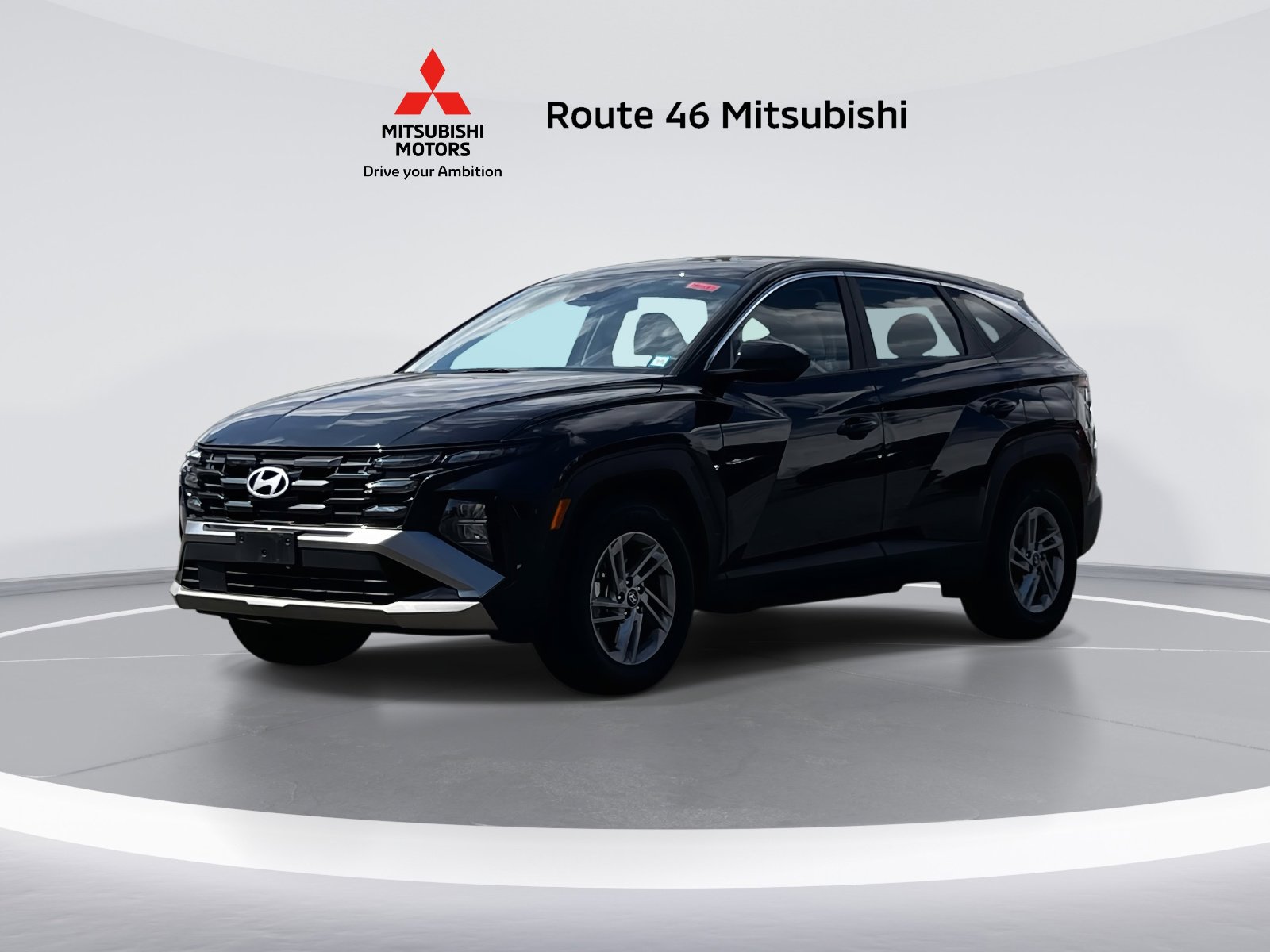 Used 2025 Hyundai Tucson SE image 2