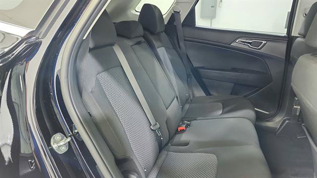 Used 2025 Kia Sportage LX FWD image 30