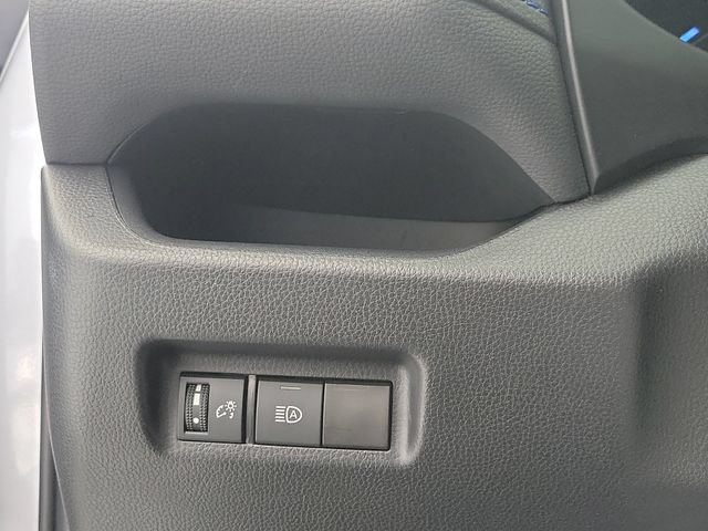 Used 2025 Toyota RAV4 SE AWD/4WD image 32