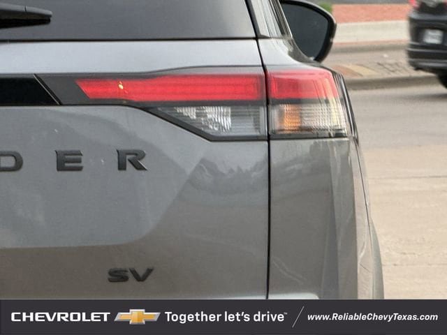 Used 2023 Nissan Pathfinder SV w/ Black Appearance Package FWD image 8