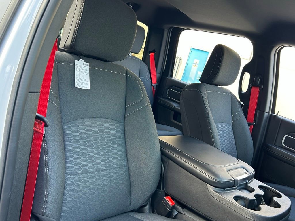 New 2025 RAM 3500 Big Horn image 37