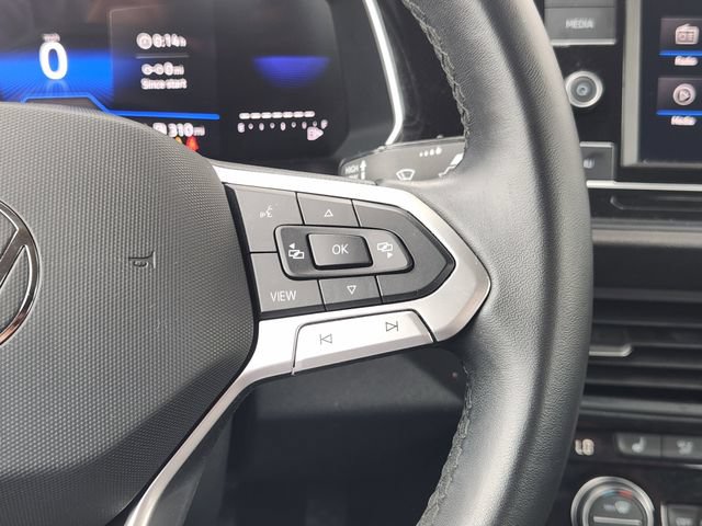 Used 2024 Volkswagen Jetta SE FWD image 24