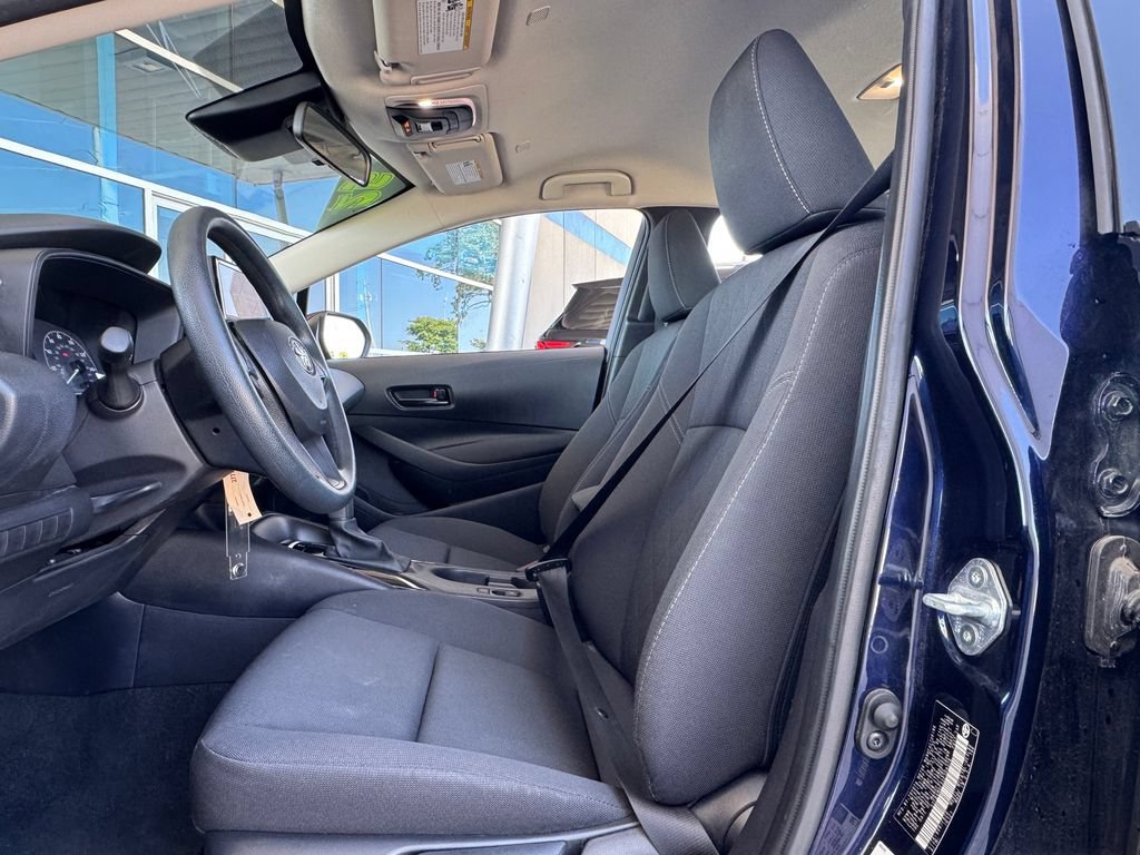 Used 2025 Toyota Corolla LE FWD image 19