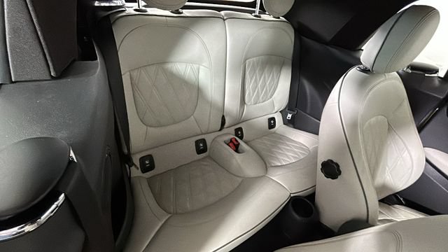 Used 2024 MINI Cooper S w/ Signature Upholstery Package FWD image 30