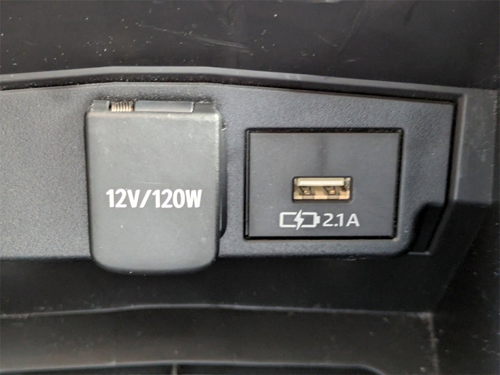 Used 2020 Toyota Corolla LE w/ LE Premium Package image 26