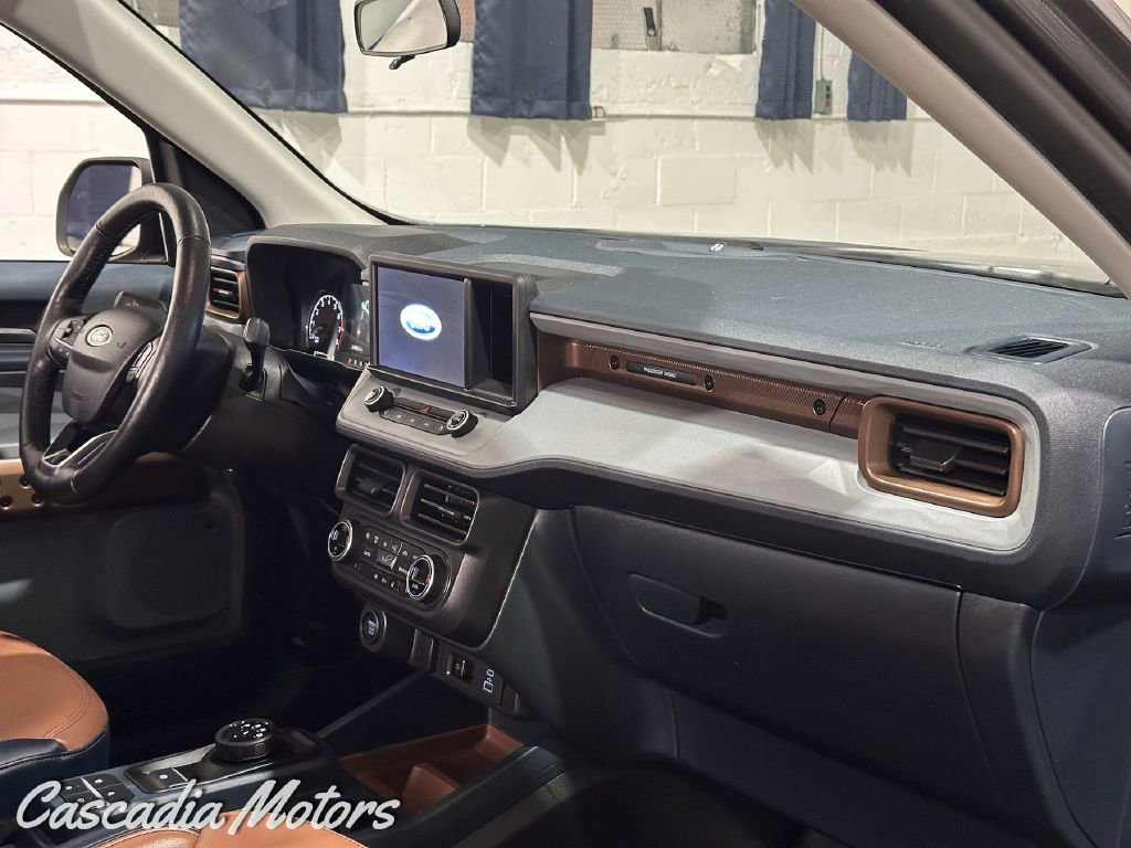 Used 2022 Ford Maverick Lariat w/ Lariat Luxury Package image 18