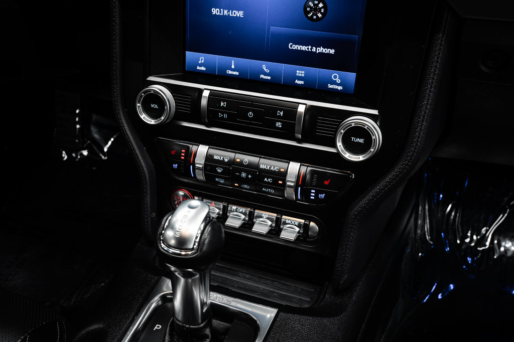 Used 2020 Ford Mustang Premium RWD image 22