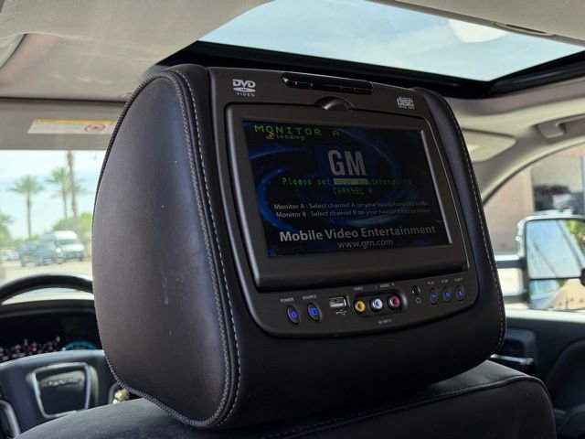 Used 2017 GMC Sierra 3500 Denali w/ Duramax Plus Package AWD/4WD image 12