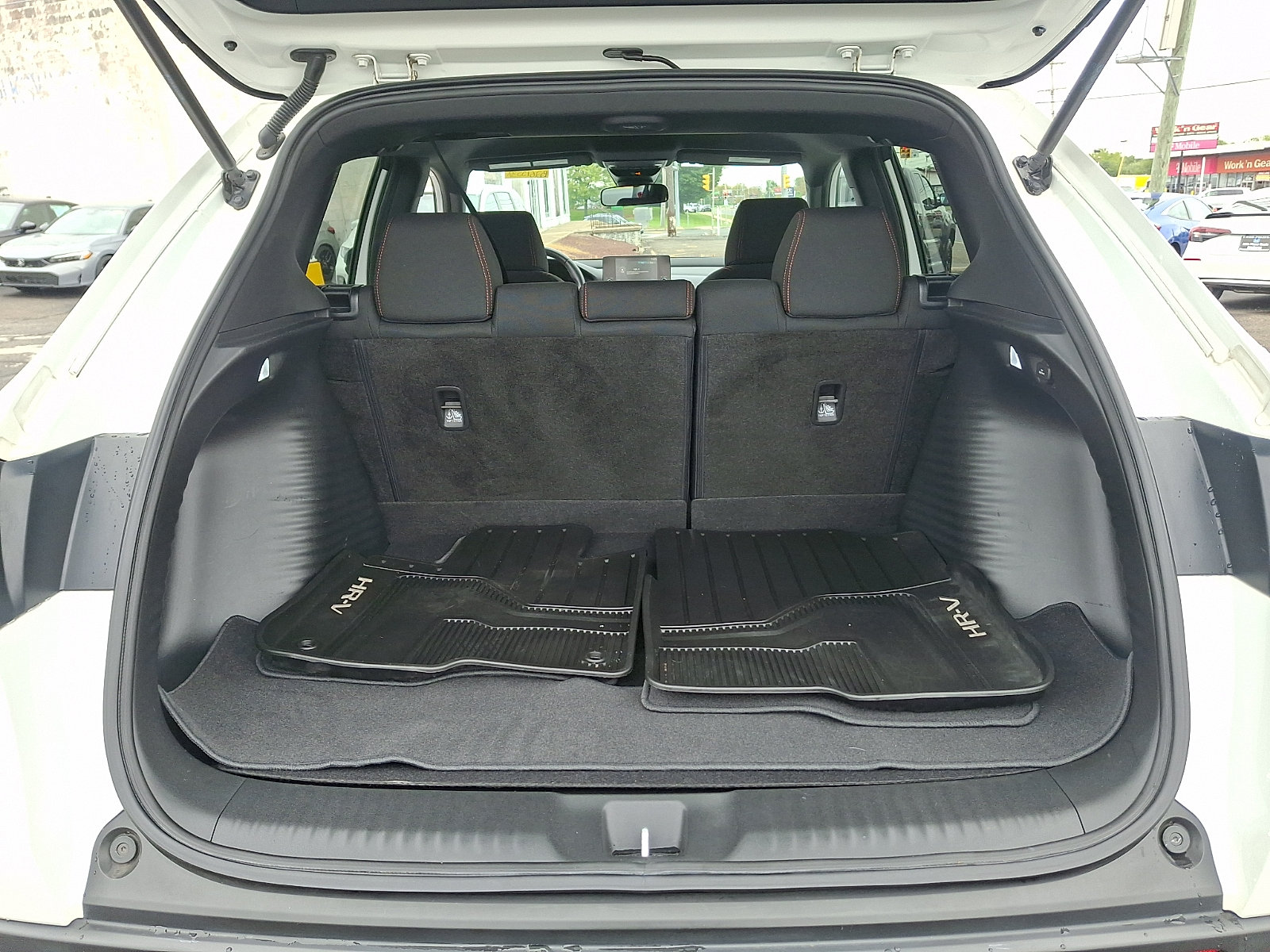 Used 2024 Honda HR-V Sport image 29