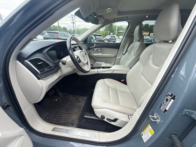 Used 2020 Volvo XC90 T5 Momentum AWD/4WD image 8