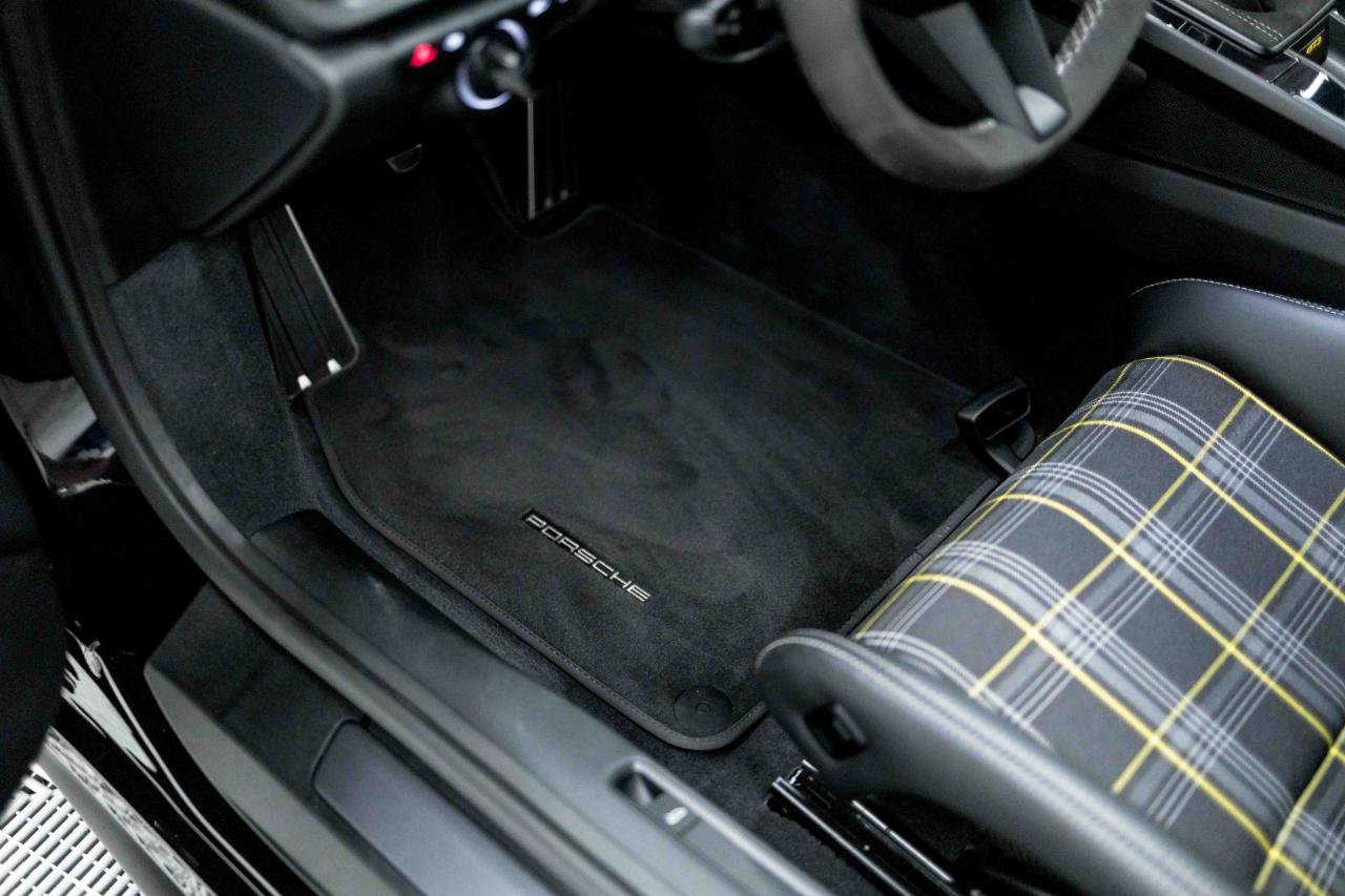 Used 2022 Porsche 911 GT3 RWD image 41