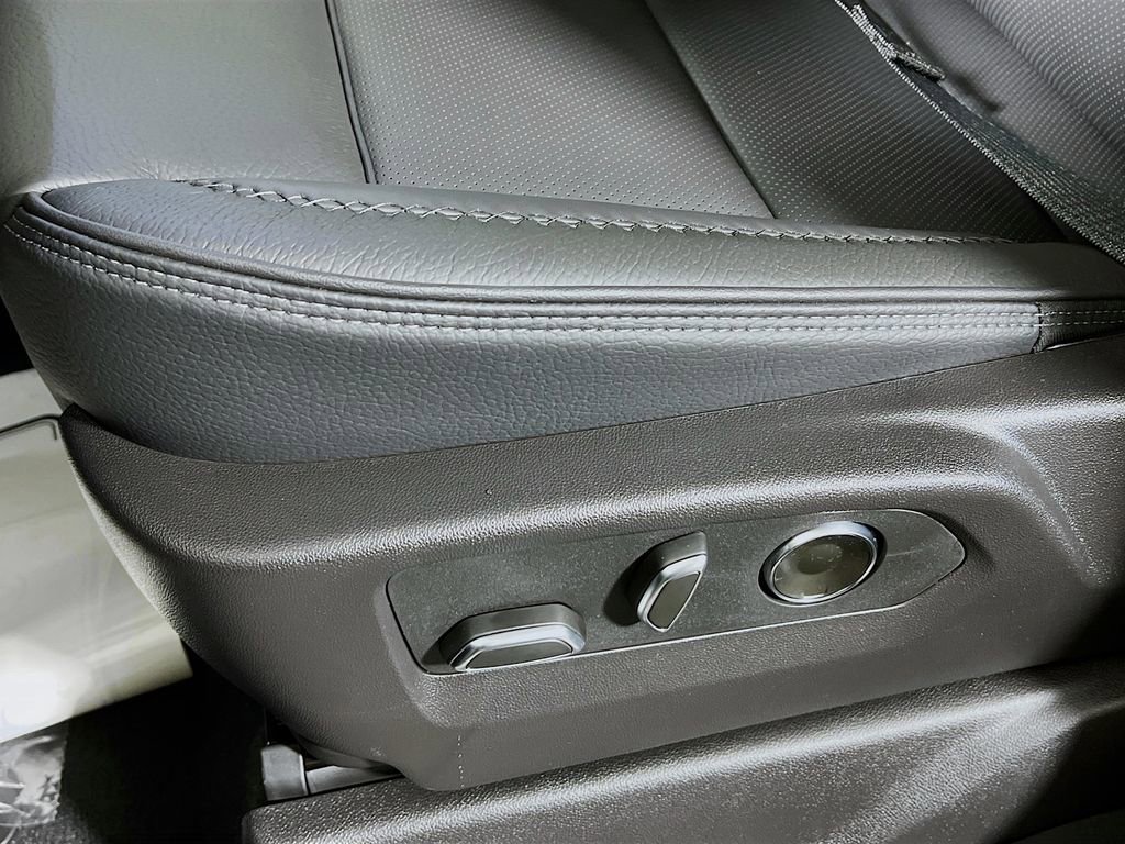 Used 2025 GMC Sierra 1500 Denali image 16