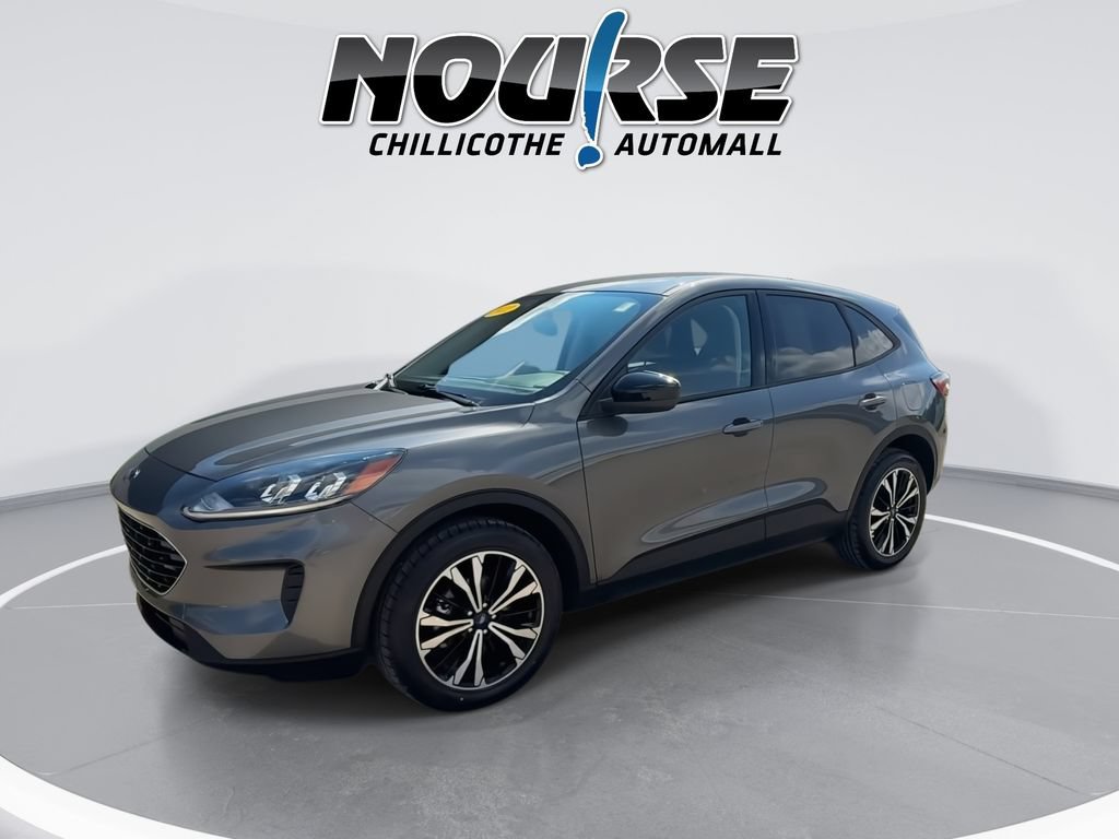 Used 2022 Ford Escape SE w/ SE Sport Appearance Package AWD/4WD image 4