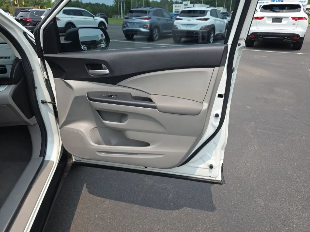 Used 2013 Honda CR-V LX image 40