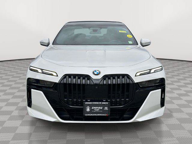 Used 2023 BMW 760i xDrive AWD/4WD image 6