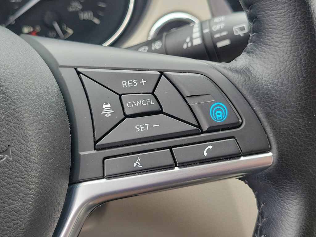 Used 2019 Nissan Rogue Sport SL FWD image 25