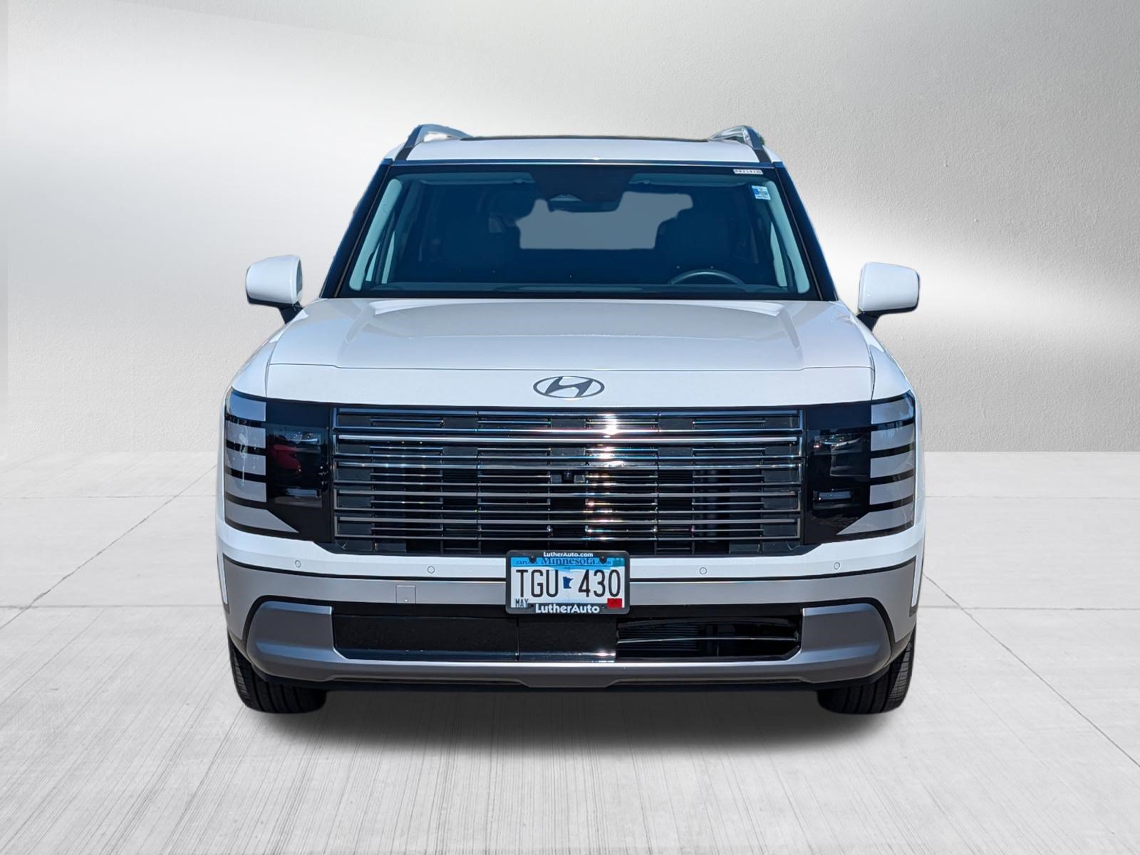 Certified 2026 Hyundai Palisade Limited AWD/4WD image 2