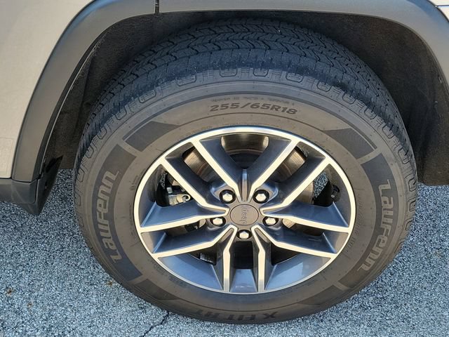 Used 2019 Jeep Grand Cherokee Limited AWD/4WD image 27