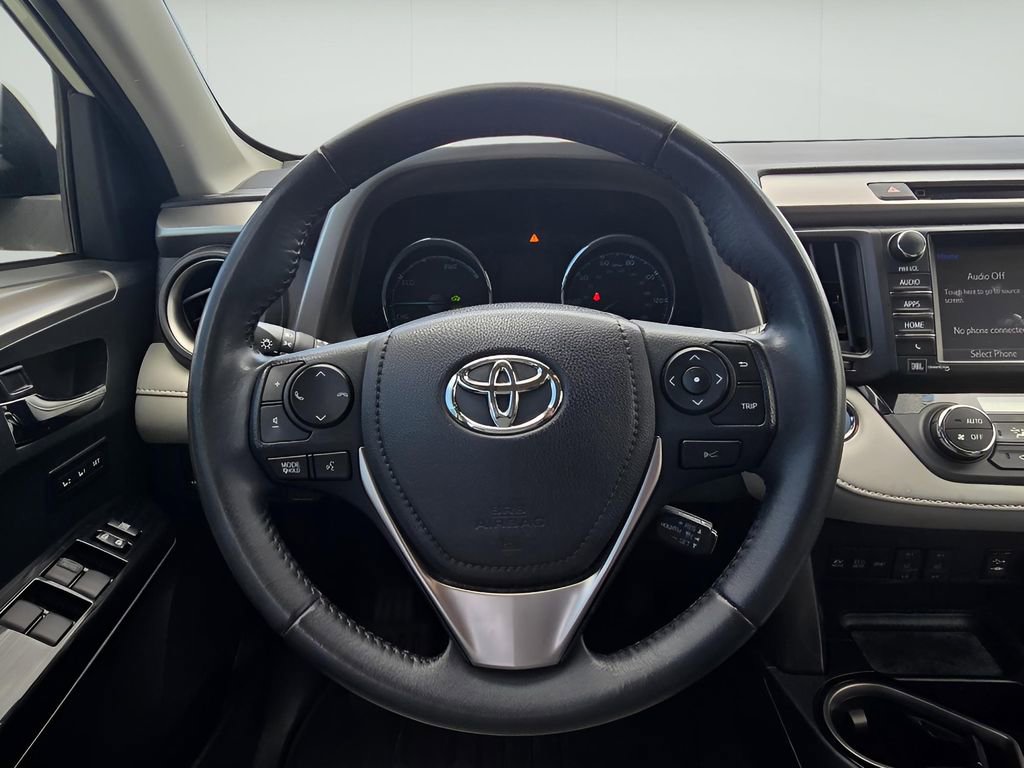 Used 2018 Toyota RAV4 Limited w/ Advanced Technology Package AWD/4WD image 25