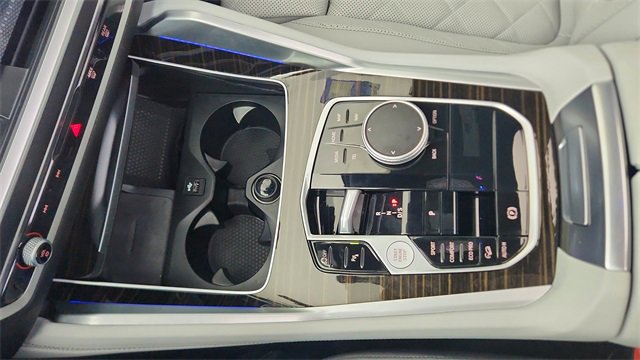 Used 2025 BMW X6 xDrive40i image 56