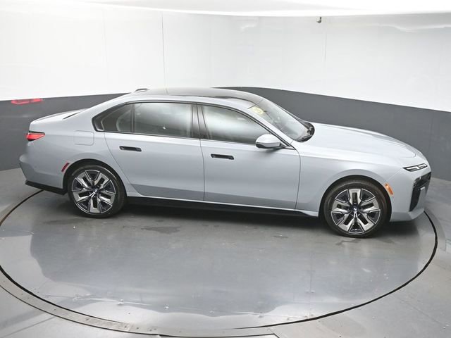 Used 2025 BMW 740i image 50