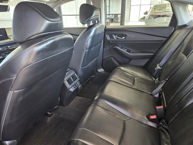 Used 2025 Honda Accord Touring image 9