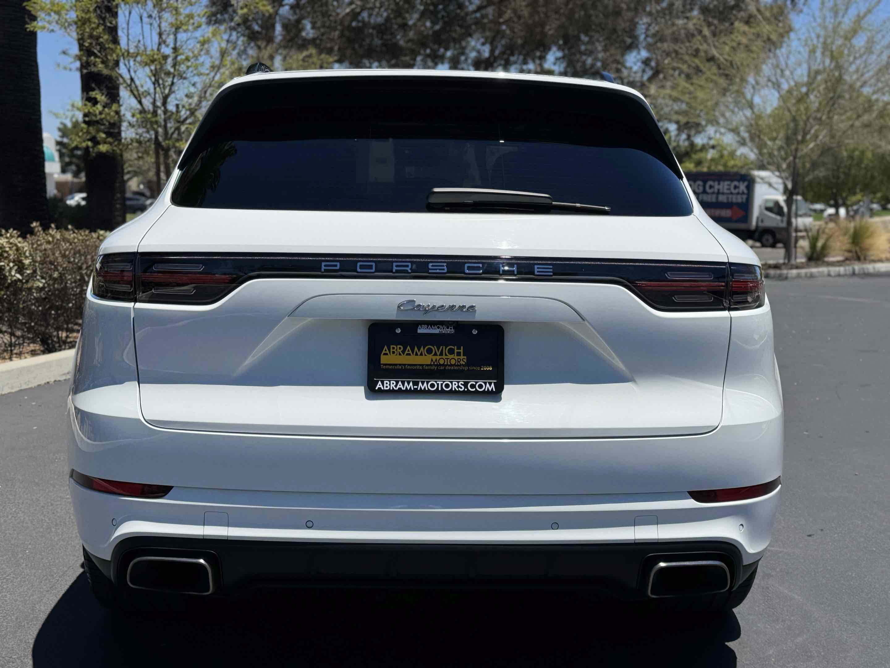 Used 2019 Porsche Cayenne AWD/4WD image 18