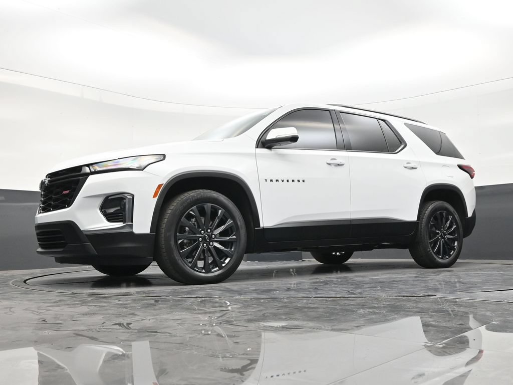 Used 2022 Chevrolet Traverse RS FWD image 20