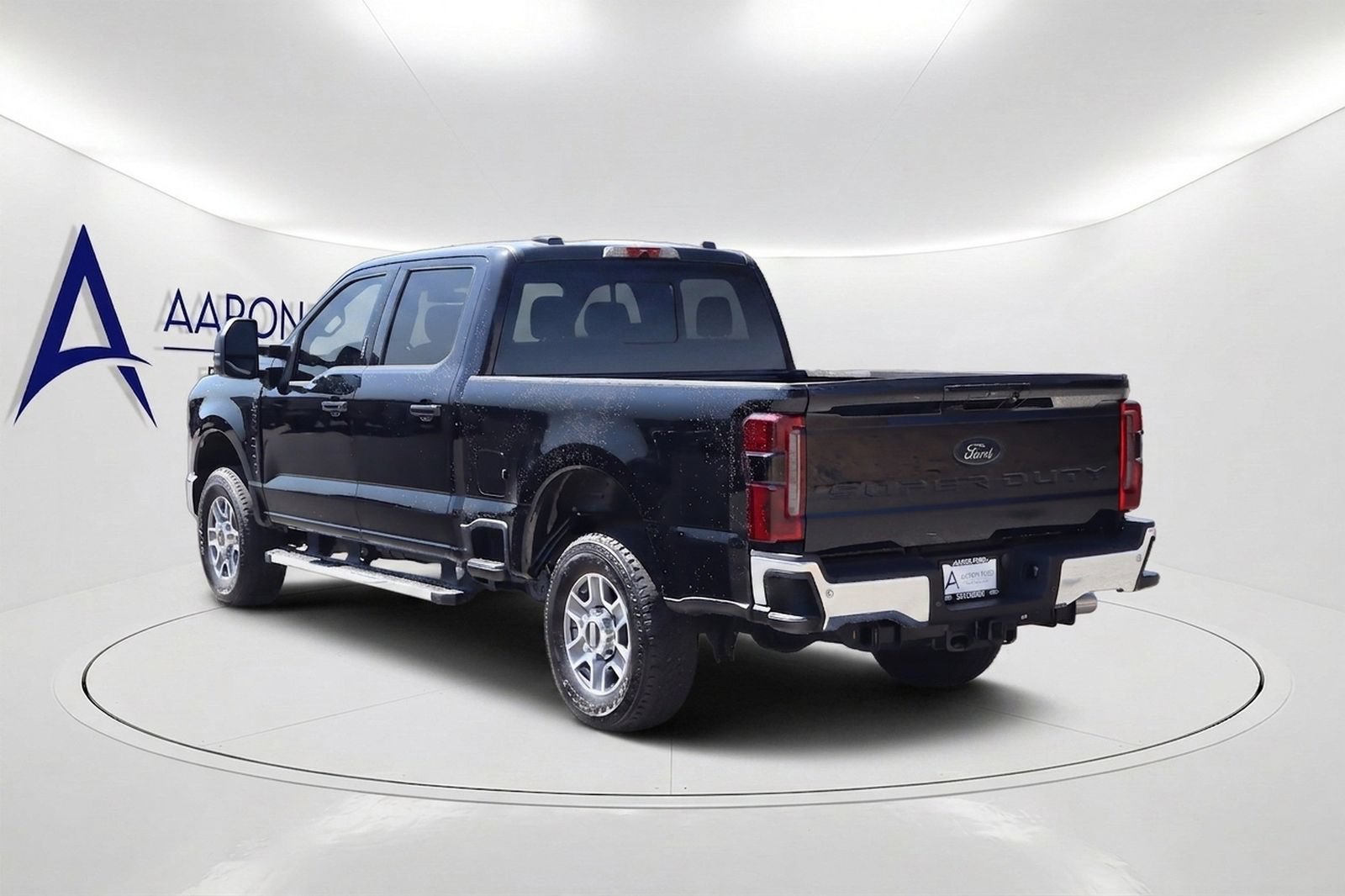 Used 2024 Ford F250 Lariat w/ FX4 Off-Road Package AWD/4WD image 7