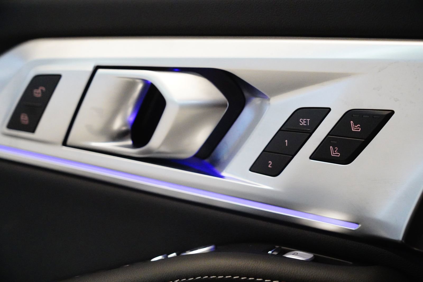 Used 2026 BMW XM Label Red image 32