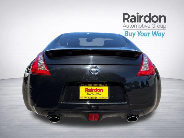 Used 2017 Nissan 370Z Coupe RWD image 6