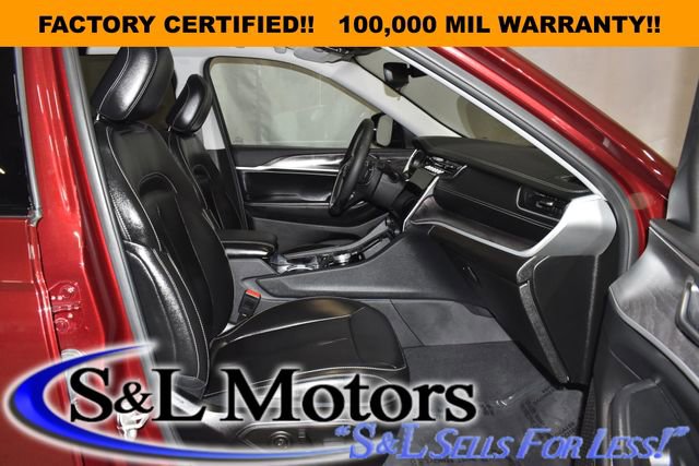 Certified 2023 Jeep Grand Cherokee L Limited w/ Trailer Tow Group (B) image 28