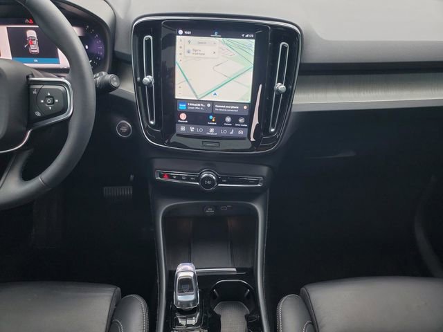 Certified 2023 Volvo XC40 B5 Plus w/ Driver Assist Package AWD/4WD image 30