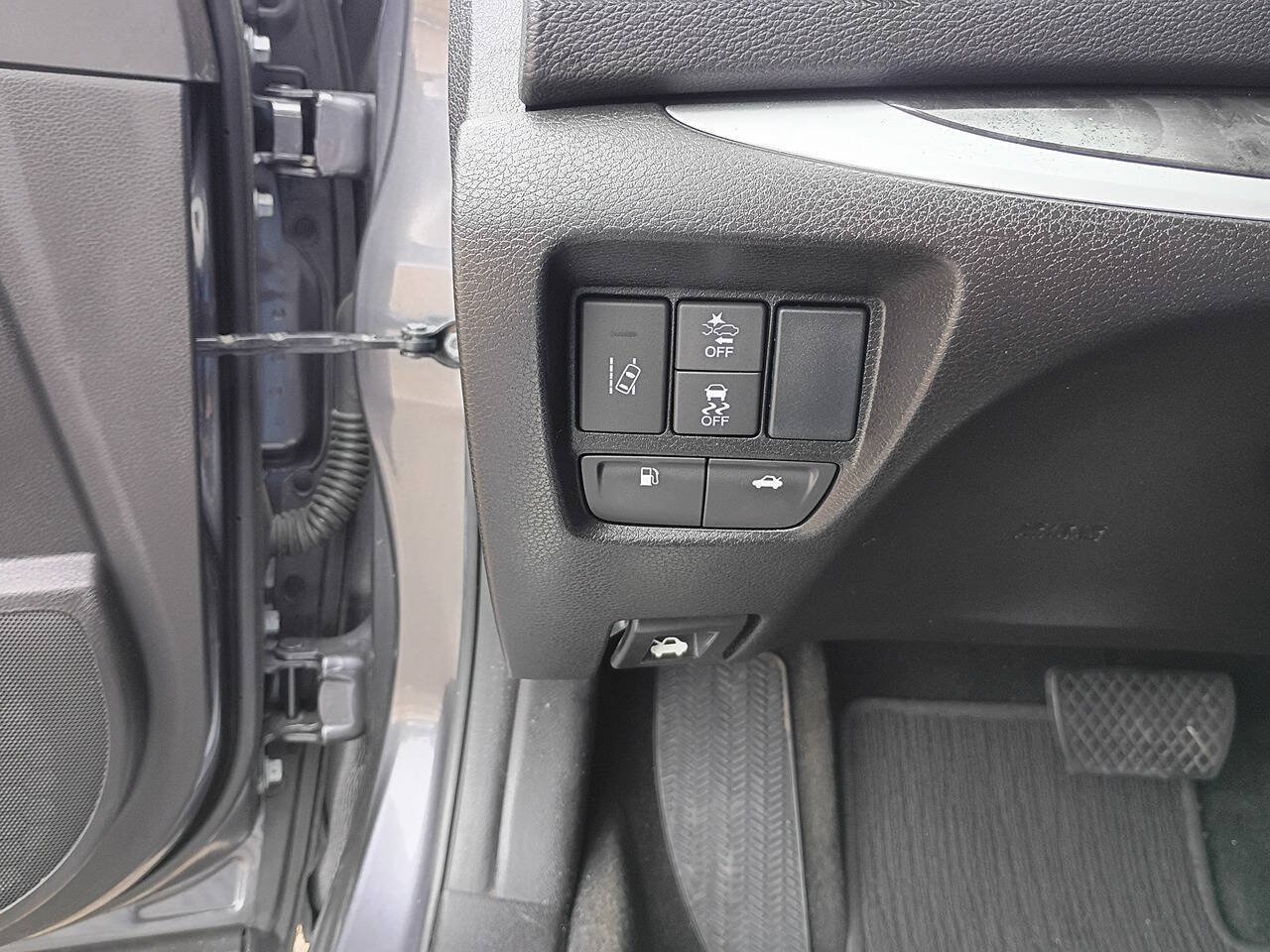 Used 2018 Acura TLX w/ Technology Package FWD image 7