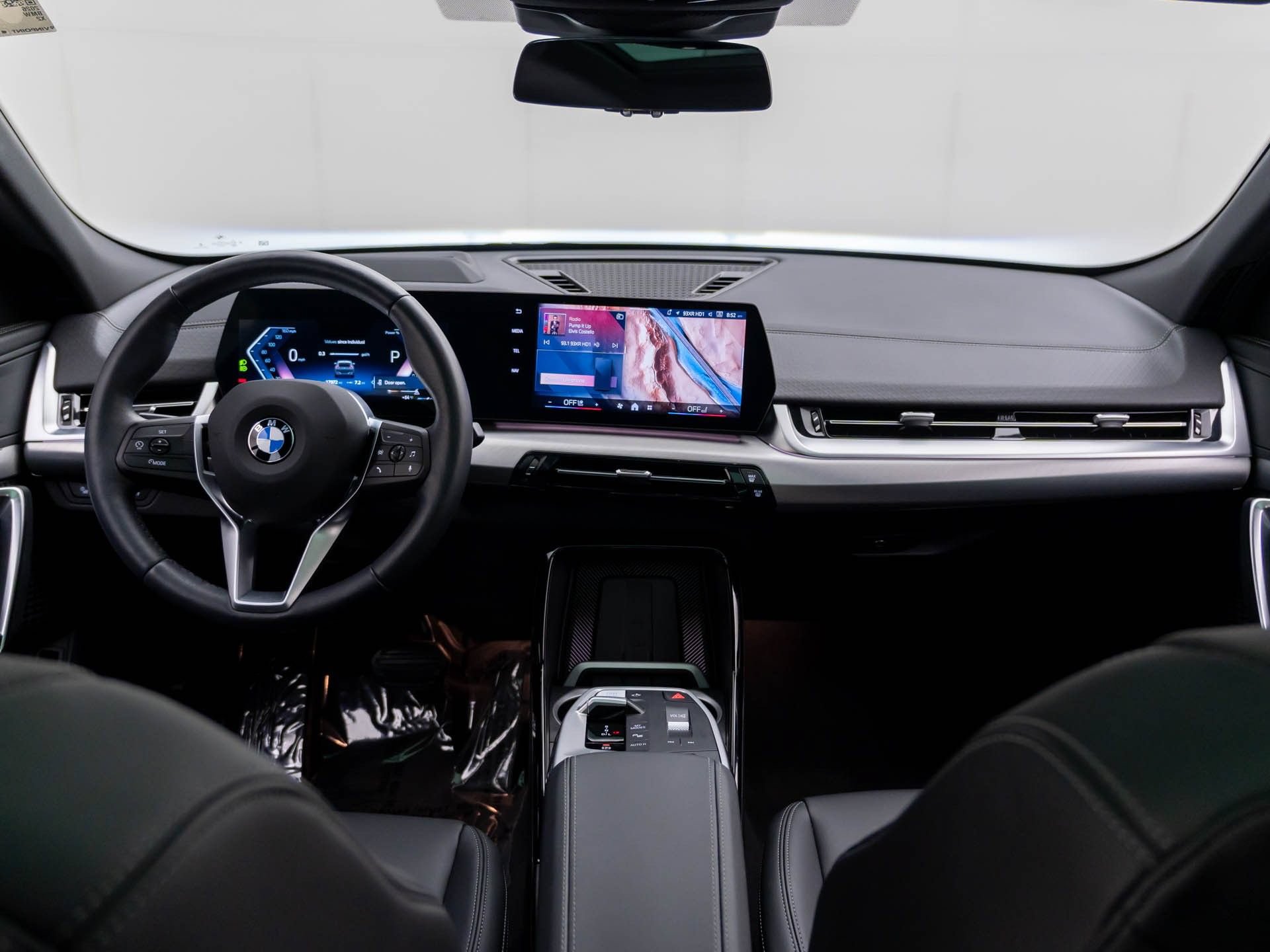 Used 2026 BMW X2 xDrive28i AWD/4WD image 10