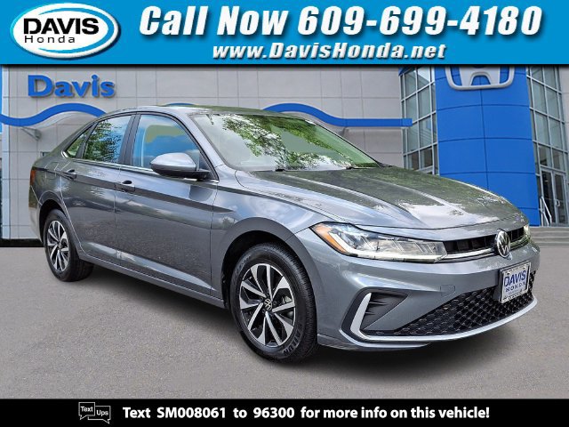 Used 2025 Volkswagen Jetta S FWD image 1