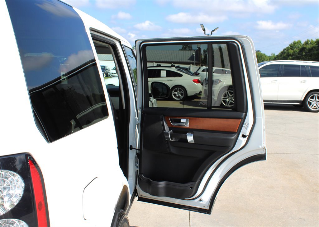 Used 2014 Land Rover LR4 HSE image 33