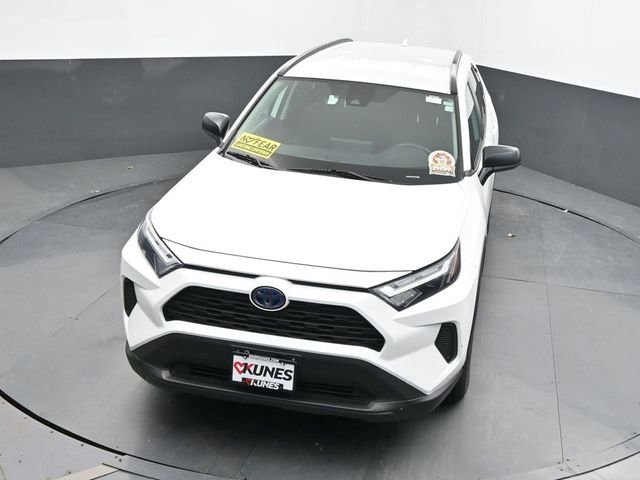 Used 2024 Toyota RAV4 LE AWD/4WD image 34