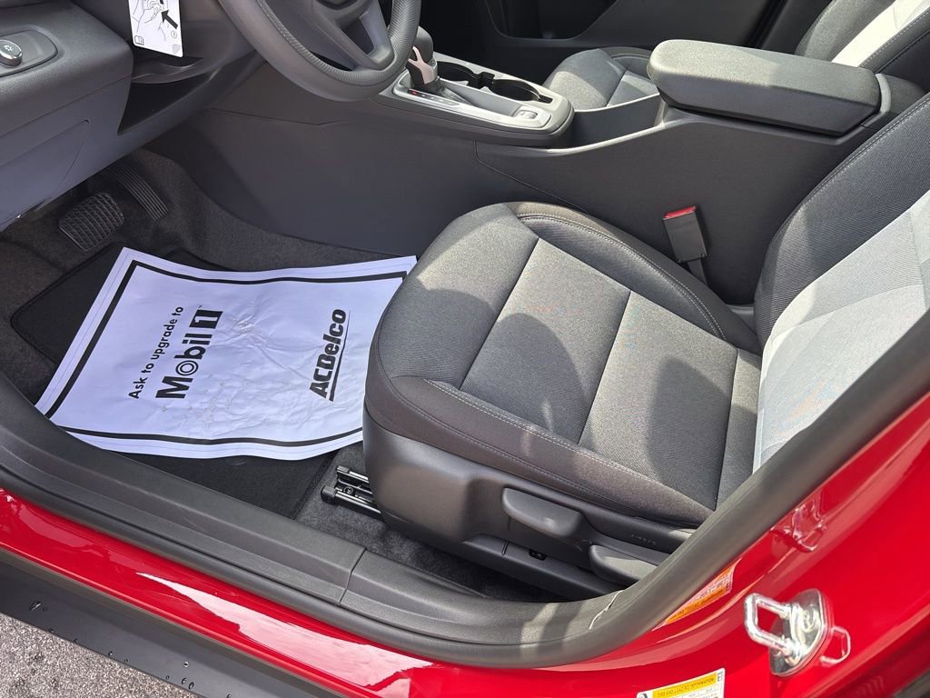 New 2026 Chevrolet Trax LS w/ LS Convenience Package FWD image 11