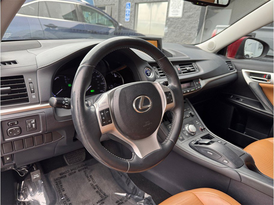 Used 2012 Lexus CT 200h Premium w/ Premium Audio Pkg image 24