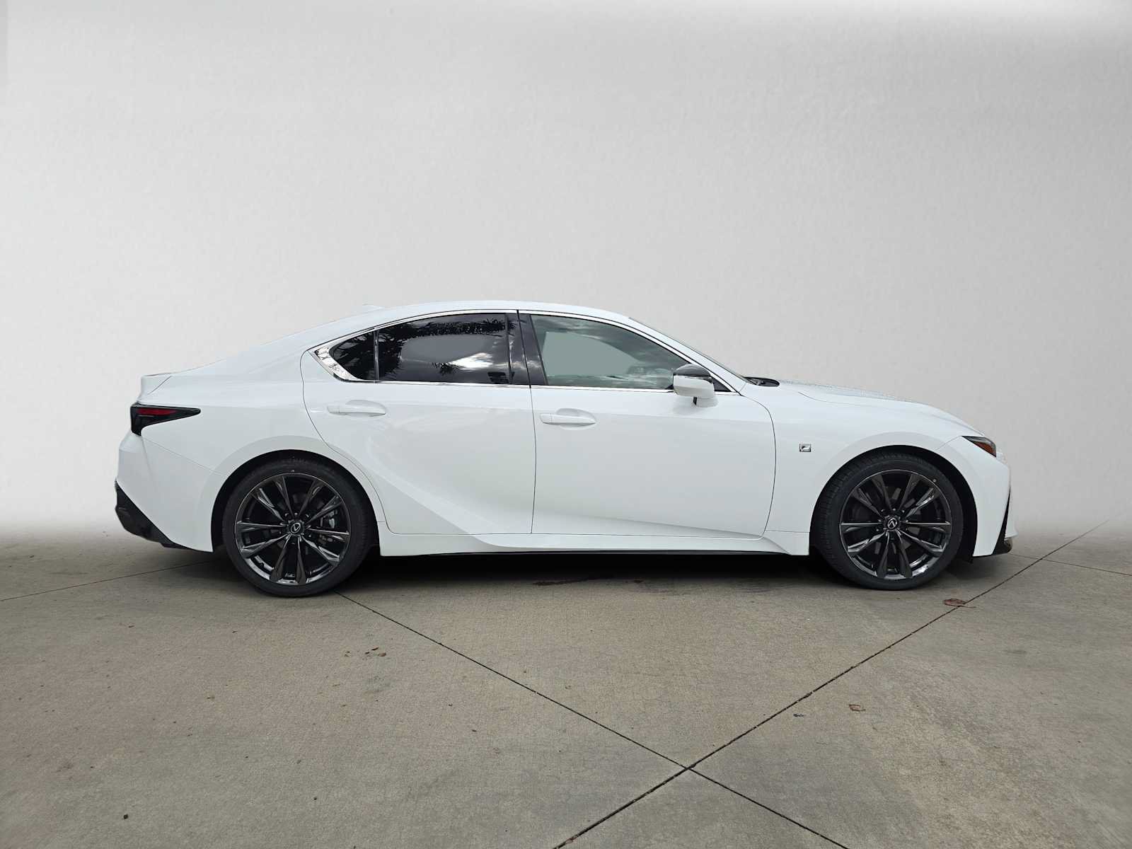 Used 2024 Lexus IS 350 F Sport RWD image 2