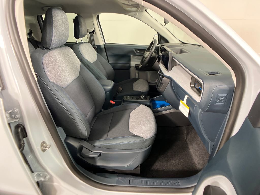 New 2026 Ford Maverick XLT image 5