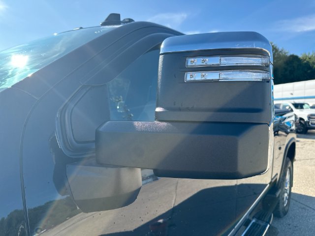 Used 2024 Chevrolet Silverado 2500 High Country w/ Technology Package AWD/4WD image 59