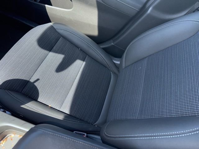 Used 2025 Buick Envista Preferred w/ Convenience I Package image 13