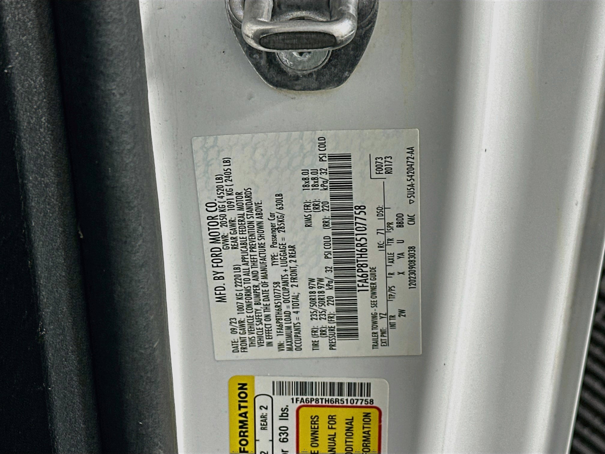 Used 2024 Ford Mustang Coupe RWD image 12