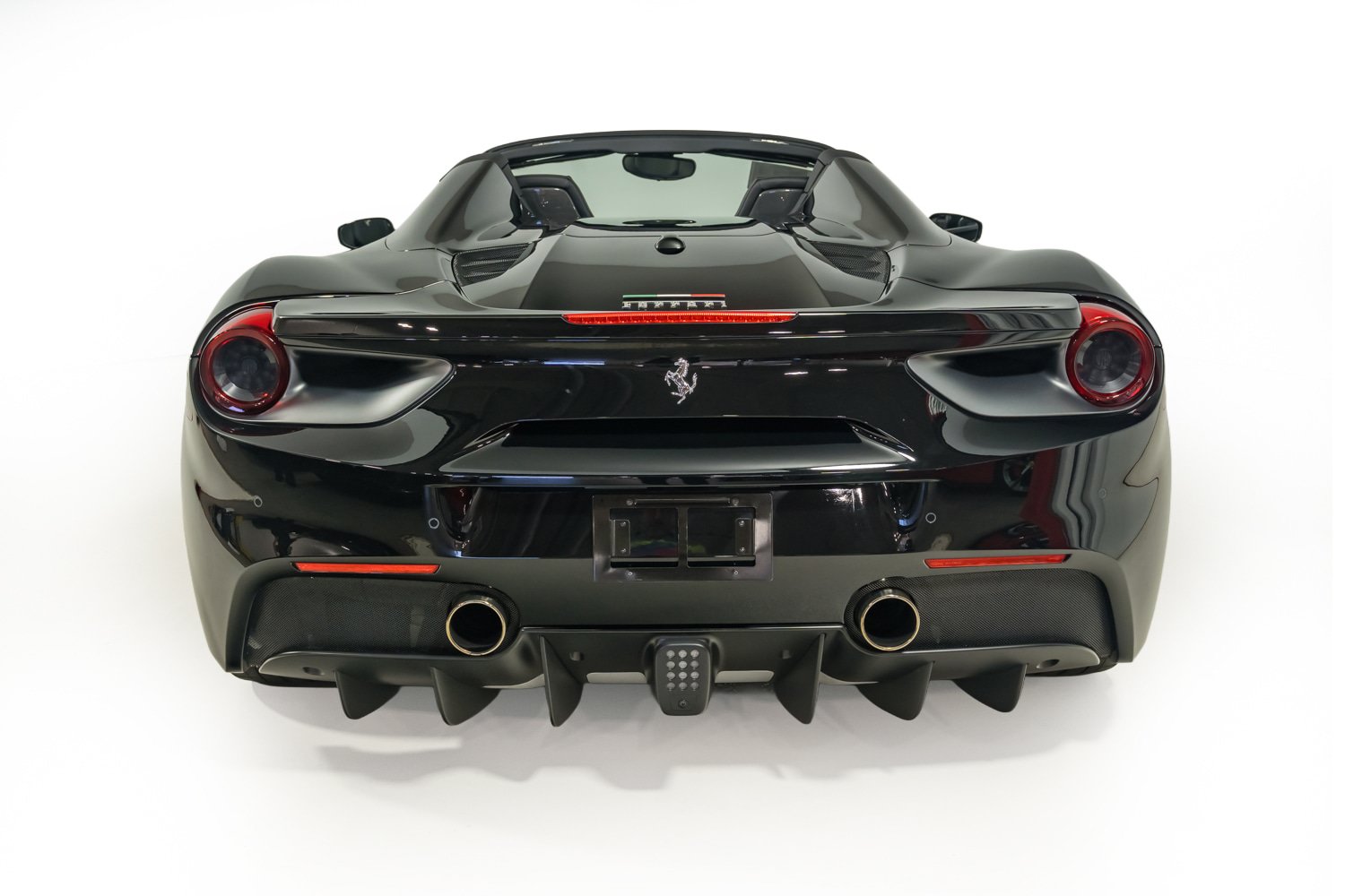 Certified 2018 Ferrari 488 Spider RWD image 18