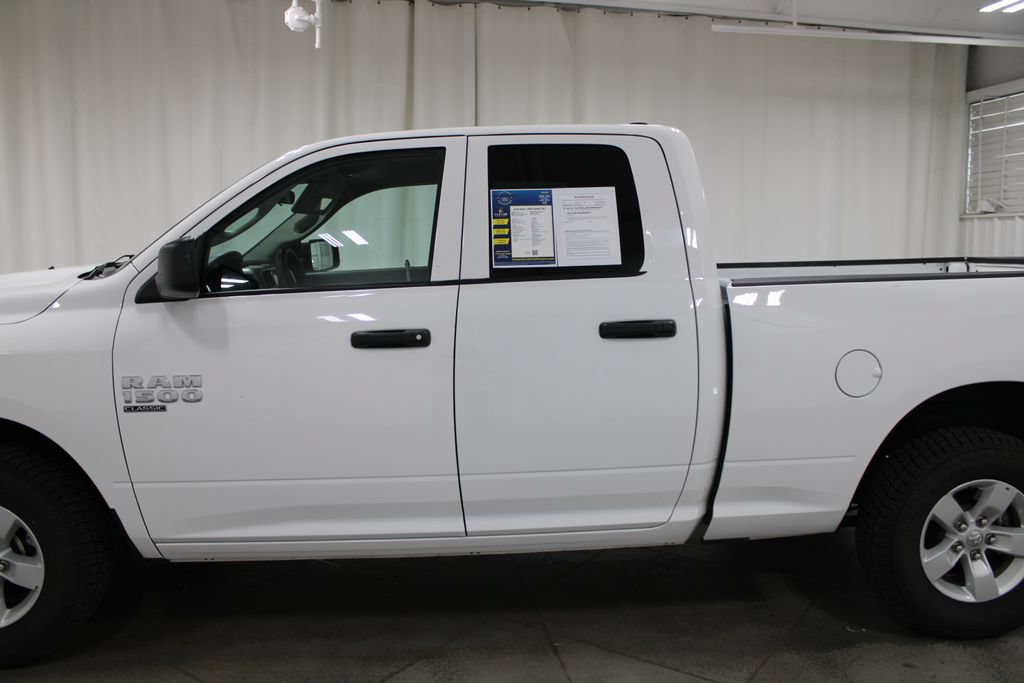 Used 2024 RAM 1500 Classic SLT AWD/4WD image 6