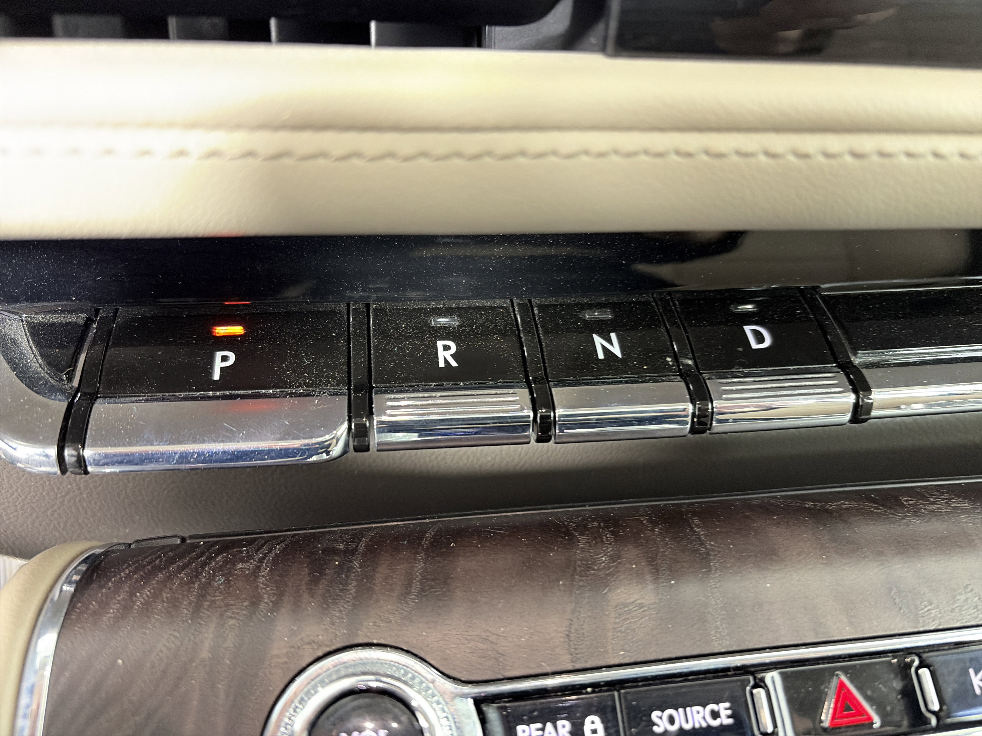 Used 2020 Lincoln Aviator Reserve w/ Equipment Group 201A image 27