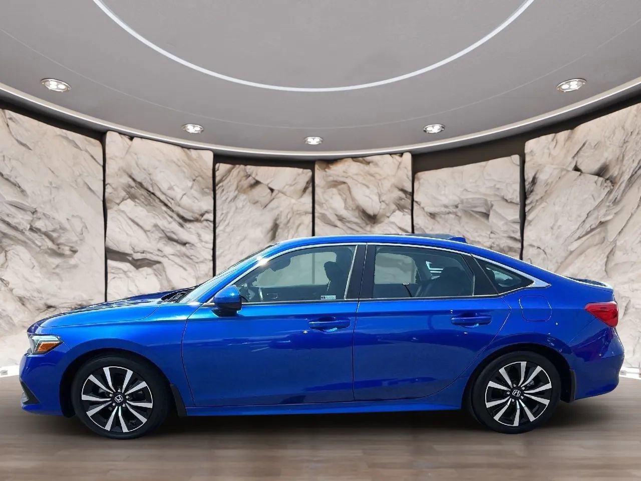 Used 2023 Honda Civic EX image 2